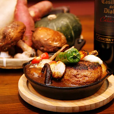 オータムジャンボハンバーグカレー