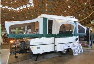 キャンピングトレーラー