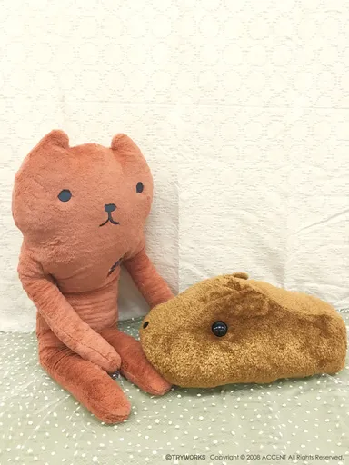 カピバラさん×CRAFTHOLIC「抱き枕」＆カピバラさん
