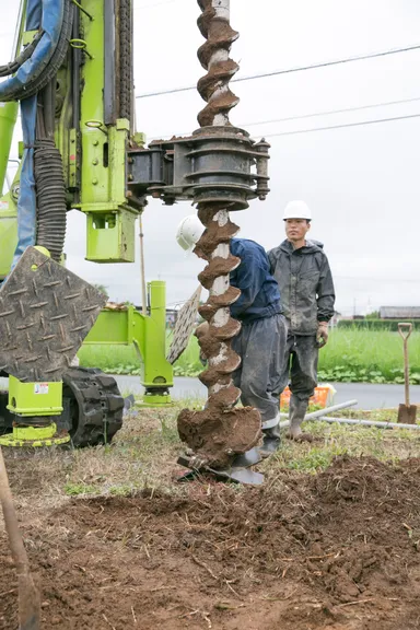 CPP工法 先端翼をロッド先端に取り付け