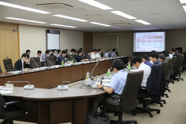 検討会議の様子