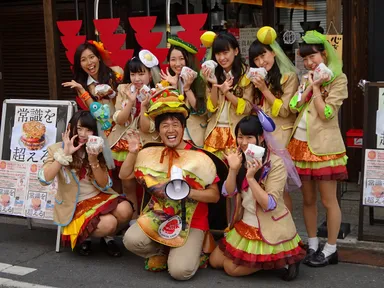 ラーメンハンバーガールZ 集合写真1