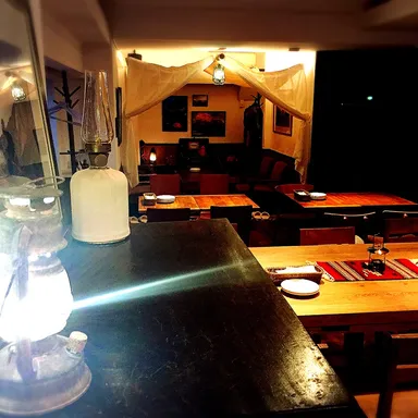 グランピング風個室も