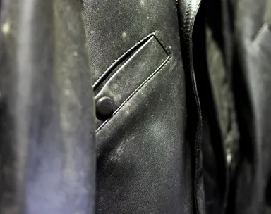 クリーニング前のジャケット