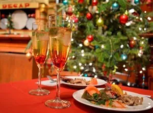 ディナーの様子（イメージ）