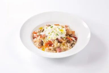 炙りベーコンときのこのクリームリゾット -エスプーマ仕立て-