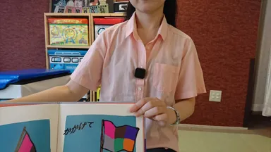 ウェアラブルカメラ「Narrative」を装着した講師