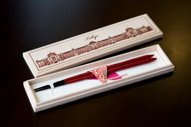 ホテル開業101周年記念宿泊プラン_東京駅限定ギフト