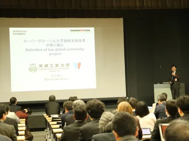 毎回200名を超える教職員が参加するFD・SD講演会