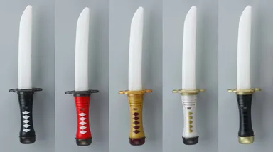 「刀剣乱舞-ONLINE-」をモチーフにしたペンライト全5種