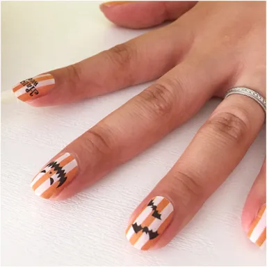 ハロウィン・ネイル　ストライプ