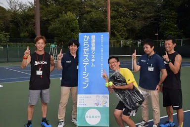 男性消費カロリー1位のお客様 （写真中央：黄色Tシャツ着用）