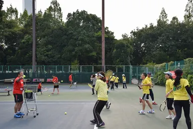 フィットネスの効果を感じてもらいながら球出し