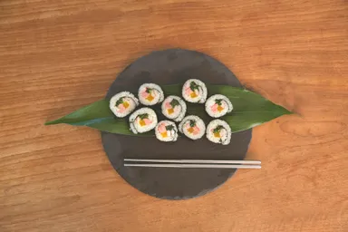 キンパ(韓国風海苔巻き)