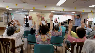 “やどぶた”と楽しく体操02