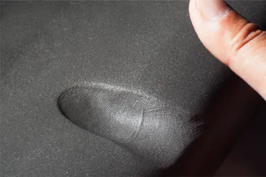 指紋を写しとる高品質な低反発ウレタンフォーム