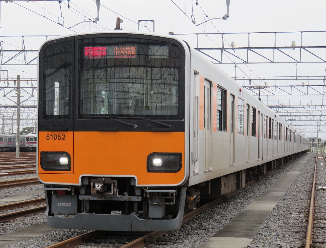 埼玉県 春日部市 東武鉄道が連携 乗って 見て 食べて しんちゃんが地元 春日部市 を盛り上げる特別企画 クレヨンしんちゃん25周年記念企画 オラのマチ春日部にくれば 16年11月3日 木 祝 から始動 クレヨンしんちゃん25周年記念プロジェクト実行委員会