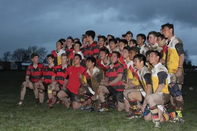 KSLの男子生徒とNZ強豪ハミルトンボーイズ