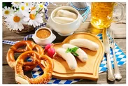 ドイツビールと料理のイメージ写真