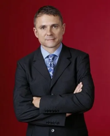 ニック・レン氏