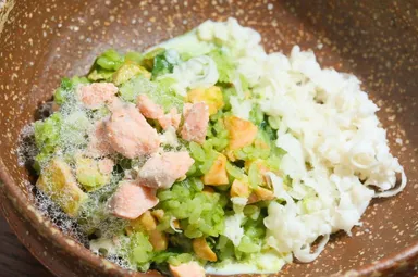 笹島 保弘氏考案「サーモンとほうれん草のリゾット　豆乳チーズ添え」(税込 1,620円)