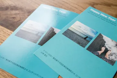 左:ツヤあり　右:ツヤなし