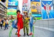 大阪の街を「トーテム」のアーティストたちが満喫
