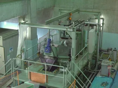 汚泥脱水機概観写真