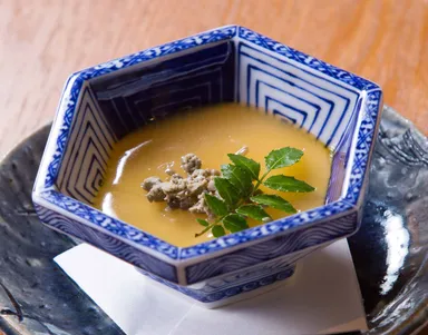 イカスミとフォアグラの茶碗蒸し