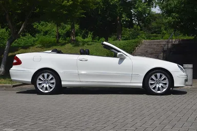 メルセデスベンツCLK350カブリオレ 2