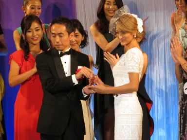 WEB賞を受賞した綺華 れい