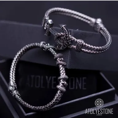 Eagle Claws Bangle In Gunmetal Black