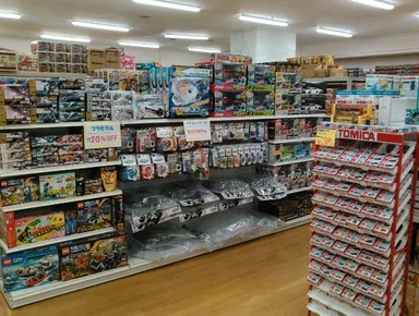 おもちゃ屋さんの倉庫