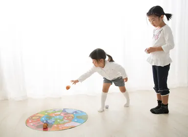 「まとあてあそび」イメージ