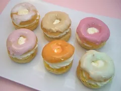 ドーナツリングカラフルシュークリーム
