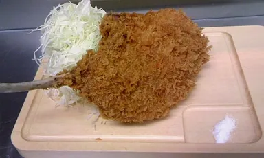 プレミアム骨付きロースとんかつ 2