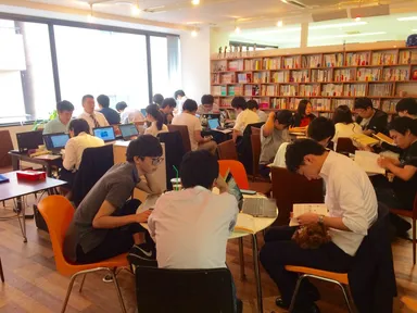 ウズウズカレッジ 前キャンパス(1)