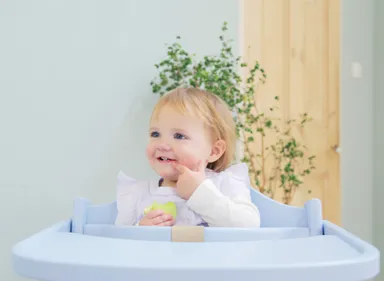 AFFELチェア　シェルブルー