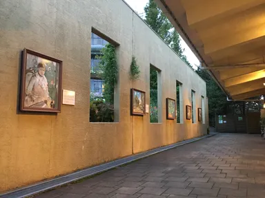 陶板上に原寸大で再現した印象派画家の作品