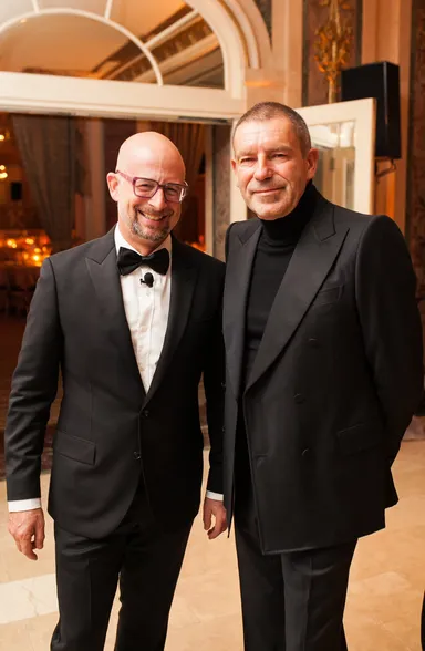 Joshua David, Tomas Maier