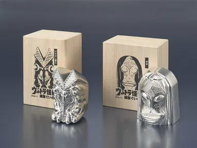 ウルトラ怪獣 錫製ぐいのみ　商品＆パッケージ