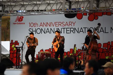 2015年の大会公式オフィシャルソングLIVEの様子