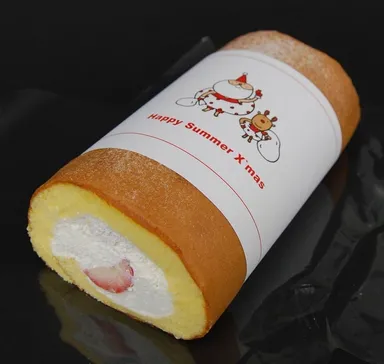 夏苺のロールケーキ