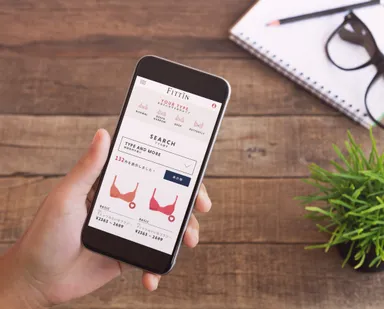 FITTIN(フィッティン)スマートフォン利用イメージ