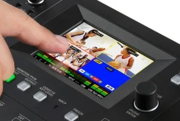 映像切り替え：タッチ・モニター