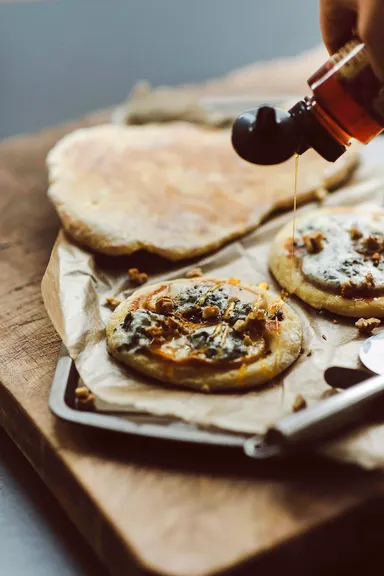 OISHII & GLUTEN FREE  FUSION AND INTERNATIONAL RECIPES FOR LIFE