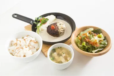 スーパー大麦肉師特製ハンバーグ　-柚子クリーム味-