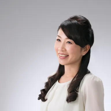 浅尾 貴子　先生