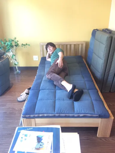 そのまま寝られる布団一体型