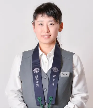 「手紙寺」管理人　鍋島 やよい